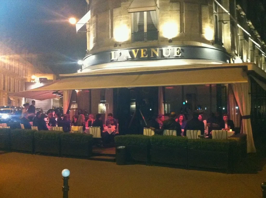 L'Avenue